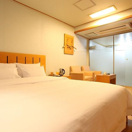 Prince Hotel Seul Exterior foto